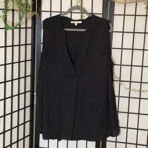 Black Sleeveless Top